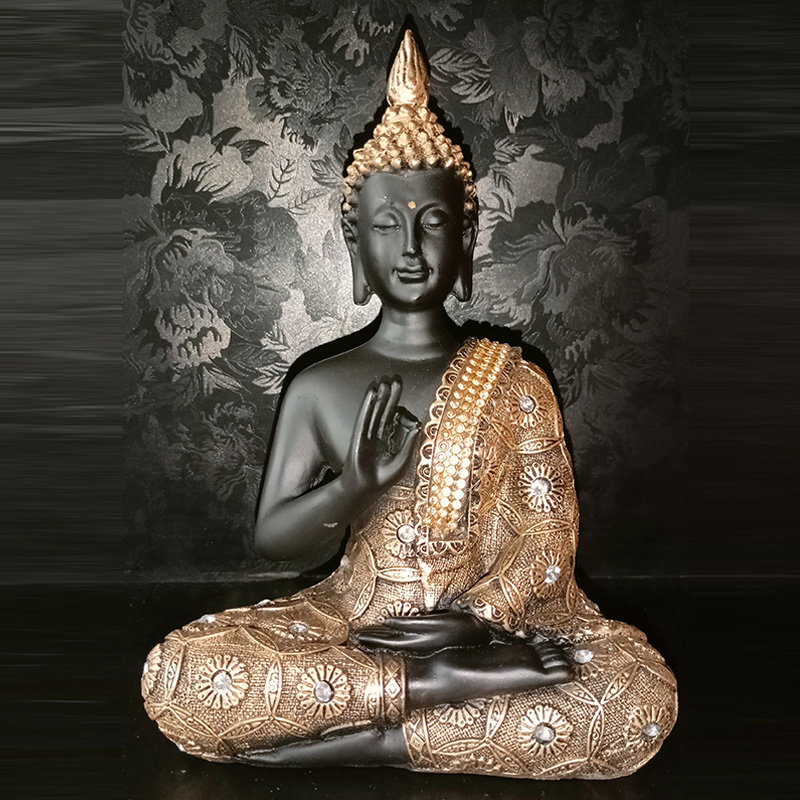 golden-black-buddha2